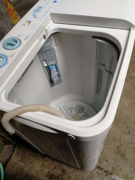 滚筒洗衣机水垢如何清洗？